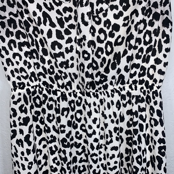 Express White Leopard Animal Print Midi Work Flutter Sleeve Dress size Small - Picture 7 of 16